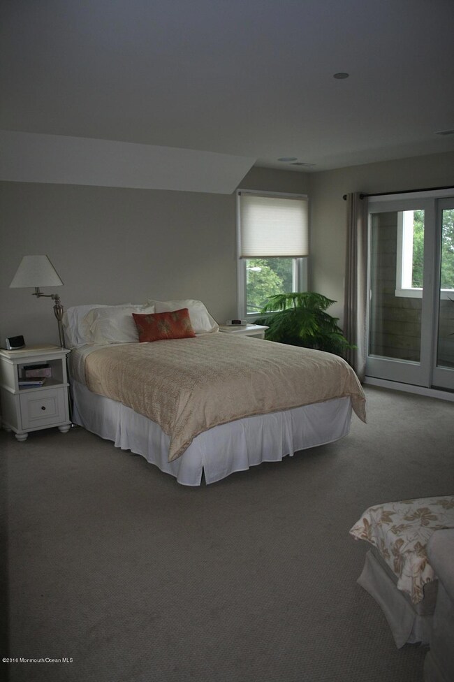 512 Warren Ave unit FRONT, Spring Lake, NJ 07762 - photo 3