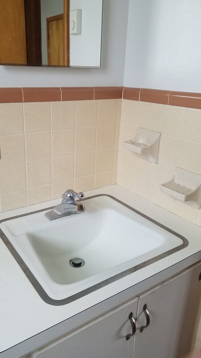 704 Neely Ave, Shelbyville, TN 37160 - photo 6