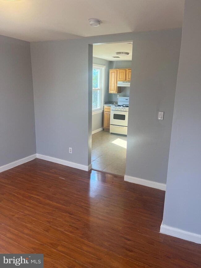 801 W Atlantic Ave unit B, Laurel Springs, NJ 08021 - photo 2