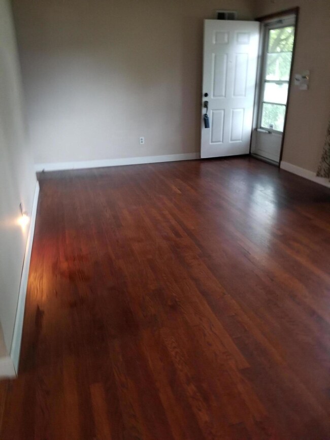 4180 Sexton Dr, Columbus, OH 43228 - photo 2