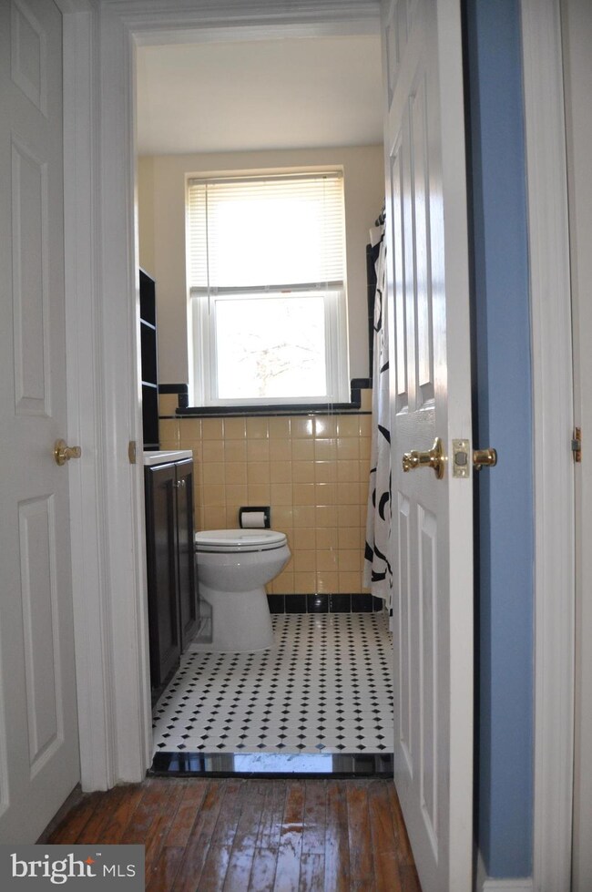 39 Branford Rd, Darby, PA 19023 - photo 7