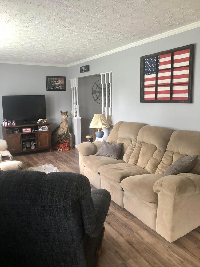 16705 Pontiac Place, Ashville, OH 43103 - photo 4