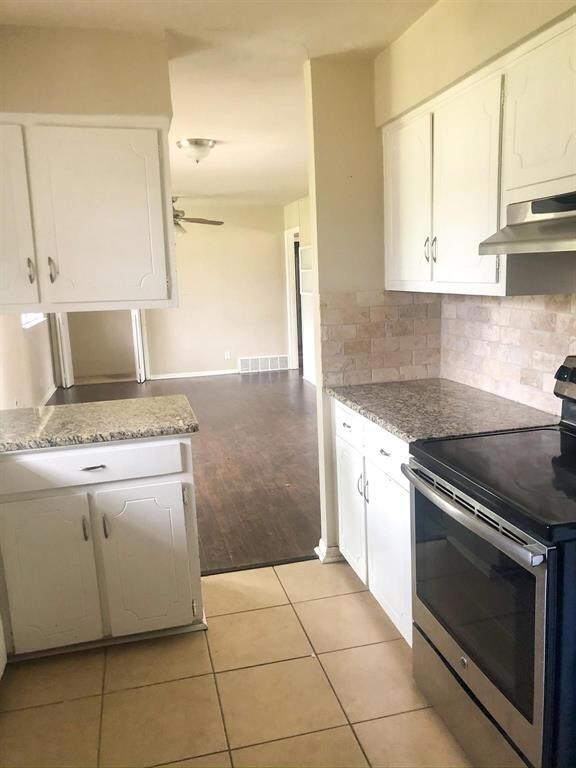 33 Somerset Terrace, Bedford, TX 76022 - photo 3