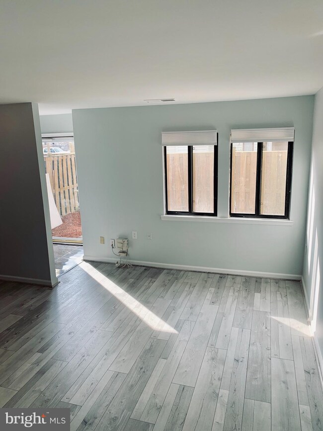 8622 Village Square Dr unit 15, Alexandria, VA 22309 - photo 6