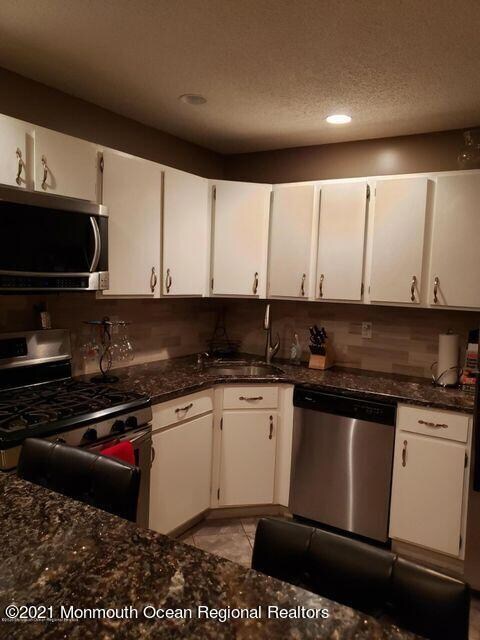 74 Aspen Ct, Trenton, NJ 08619 - photo 3