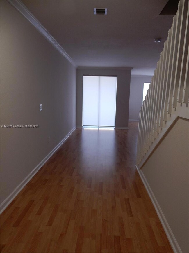 11221 NW 73rd St unit 11221, Doral, FL 33178 - photo 5