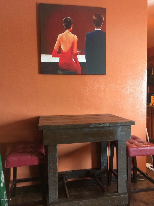 39 Dining area