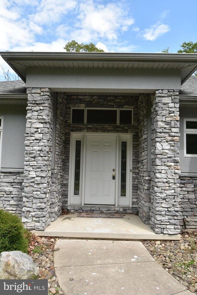 40 Nut Grove Rd, Pine Grove, PA 17963 - photo 4