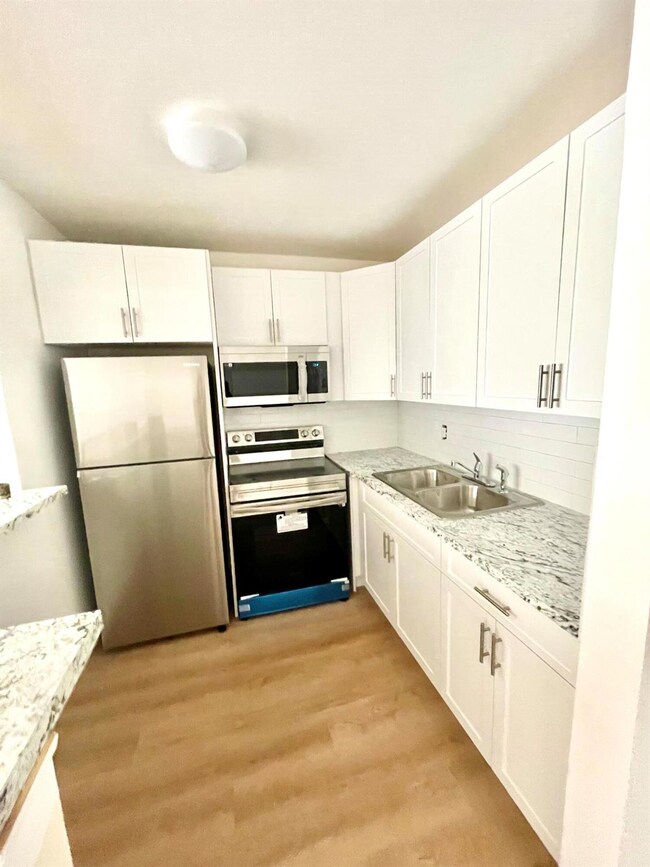 203 Easthampton I unit I, West Palm Beach, FL 33417 - photo 3