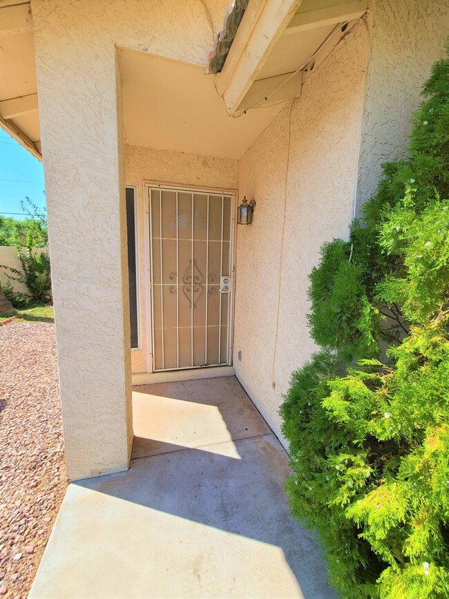 1665 E Cindy St, Chandler, AZ 85225 - photo 3