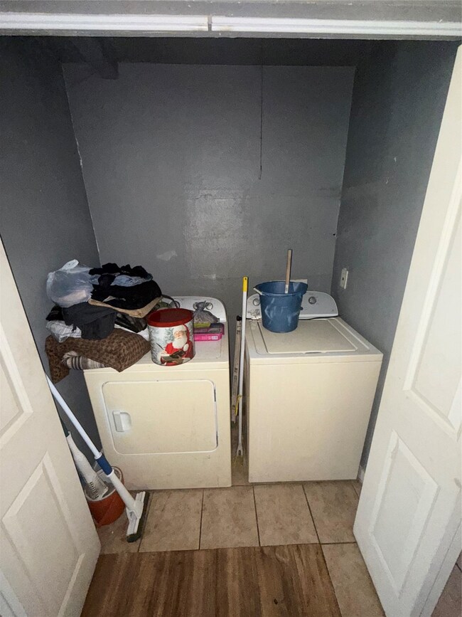 4305 Carmel Ave, Fort Worth, TX 76119 - photo 3