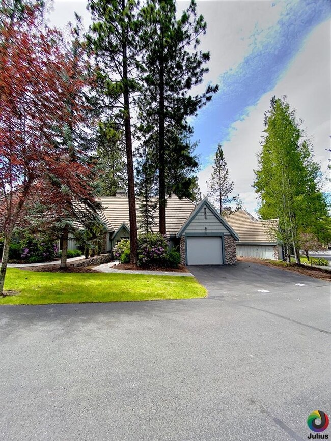 57042 Peppermill Ct unit 25-C, Sunriver, OR 97707 - photo 2