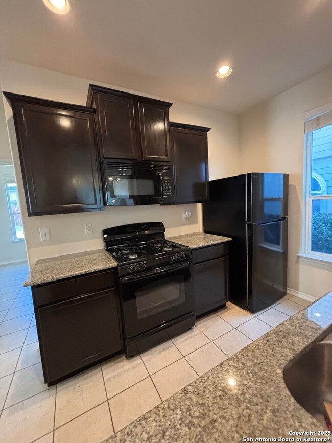 12215 Malkin Place, San Antonio, TX 78254 - photo 7