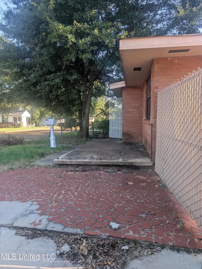2331 Ludlow Ave, Jackson, MS 39213 - photo 2