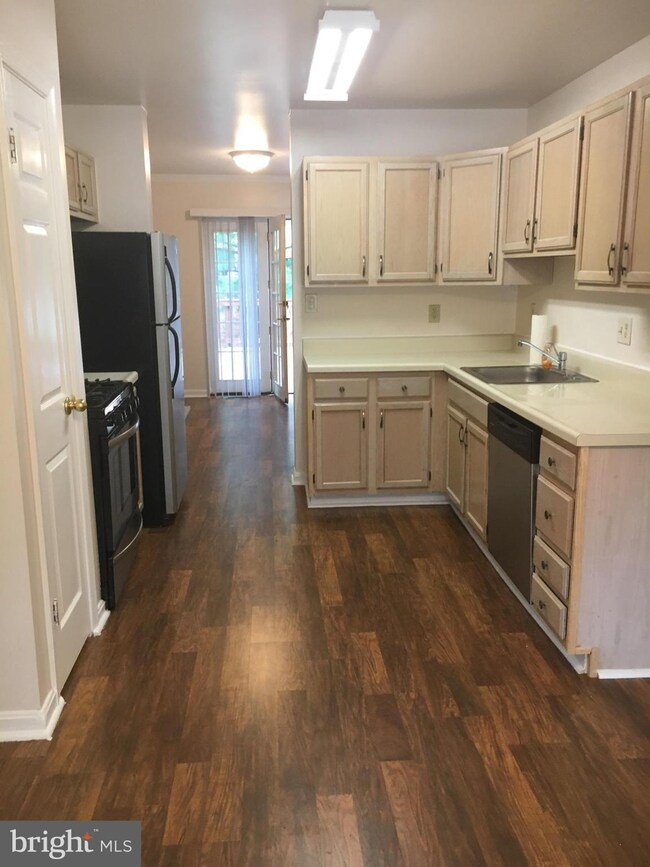 4615 Mews Dr, Owings Mills, MD 21117 - photo 3