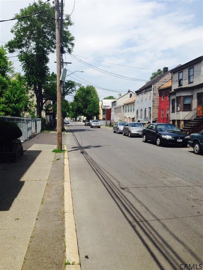 301 Sherman St, Albany, NY 12206 - photo 4