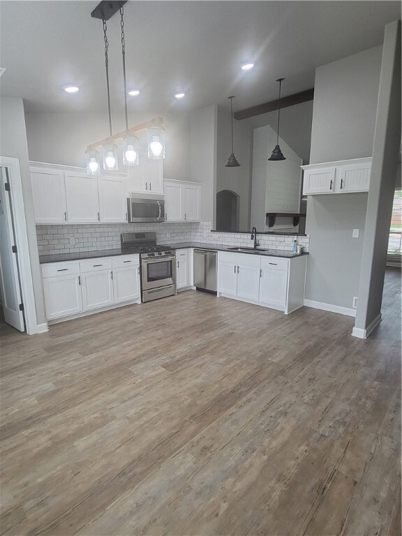 1621 Colonel Bartow Dr, Prairie Grove, AR 72753 - photo 3