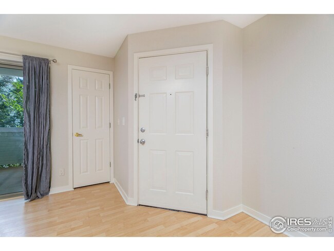 33 S Boulder Cir unit 216, Boulder, CO 80303 - photo 7
