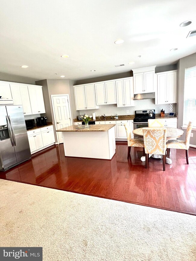 44163 Beaver Creek Dr, California, MD 20619 - photo 5