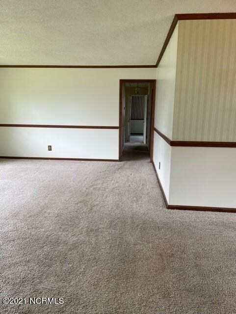 302 Woodview Ct, Jacksonville, NC 28540 - photo 6