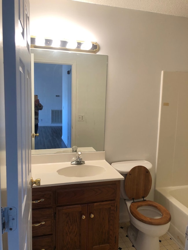 304 Canova Dr, Shelbyville, TN 37160 - photo 6