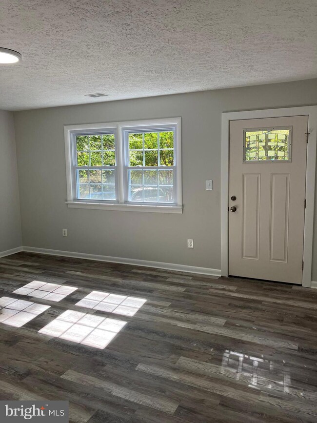 10221 Hudson Rd, Culpeper, VA 22701 - photo 4