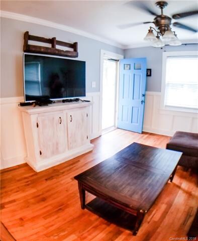 226 Maple St, Statesville, NC 28677 - photo 4