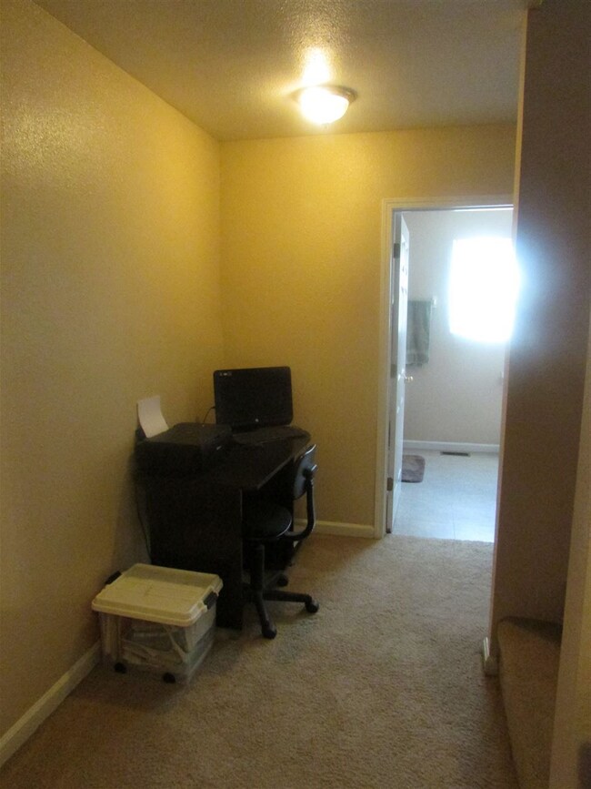 420 W Brook St, Mitchell, IN 47446 - photo 3