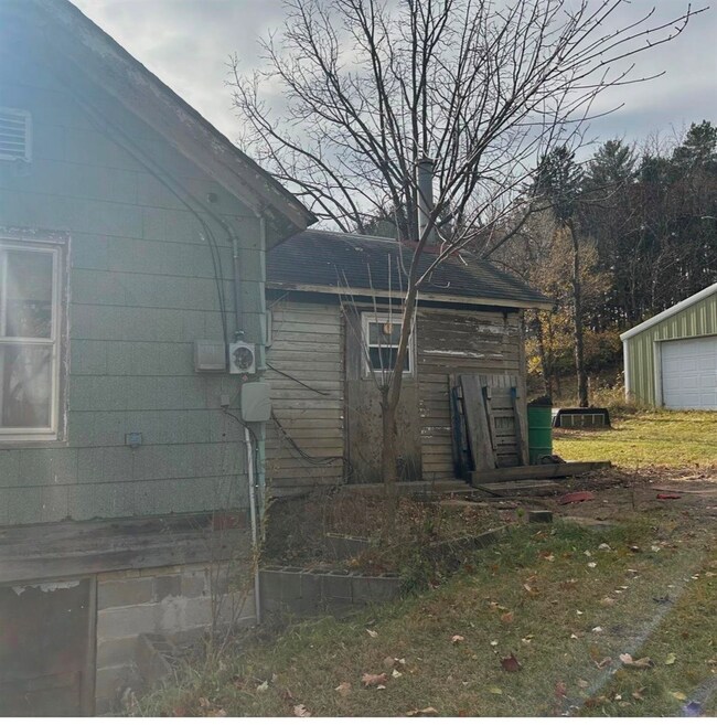 201 N 2nd St, Coloma, WI 54930 - photo 3