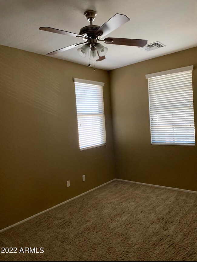 8C1965BD-C5C9-4611-859C-989791EFC2B0