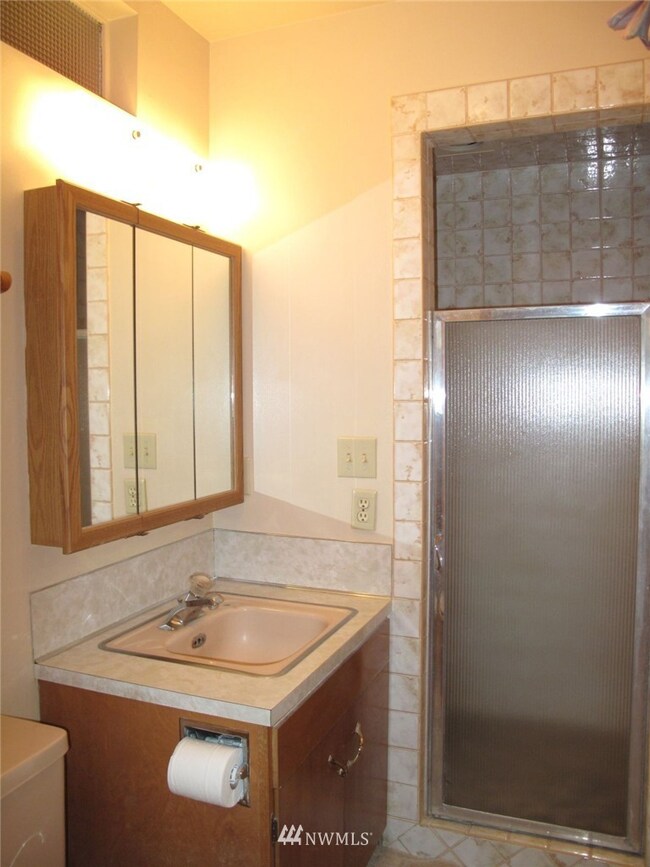 unlisted-address, Longview, WA 98632 - photo 7