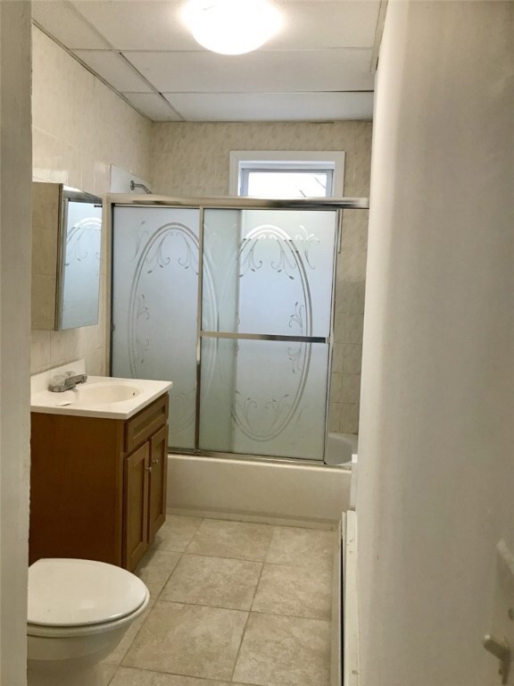 2nd floor Bathroom