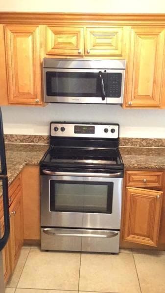 1473 Lake Crystal Dr unit F, West Palm Beach, FL 33411 - photo 7