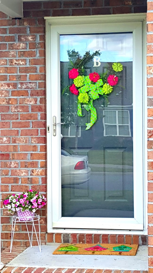 2300 Saddleback Dr unit B, Winterville, NC 28590 - photo 2