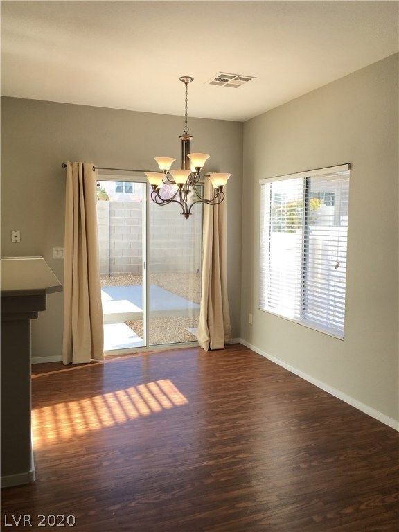 2570 Lazy Saddle Dr, Henderson, NV 89002 - photo 7