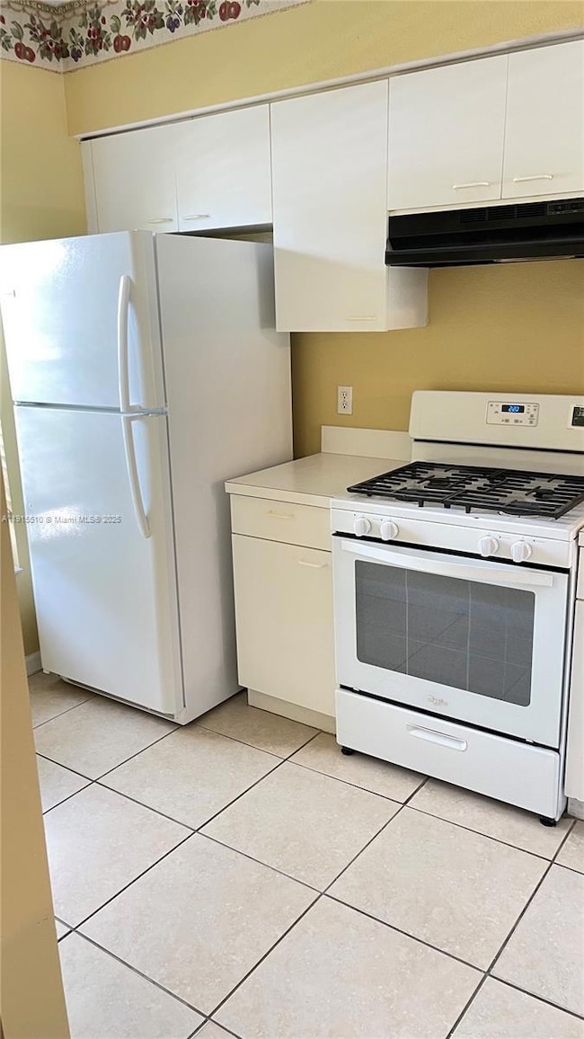 8110 San Carlos Cir, Tamarac, FL 33321 - photo 3