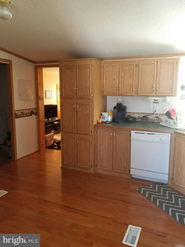 6144 Hager Rd, Greencastle, PA 17225 - photo 6