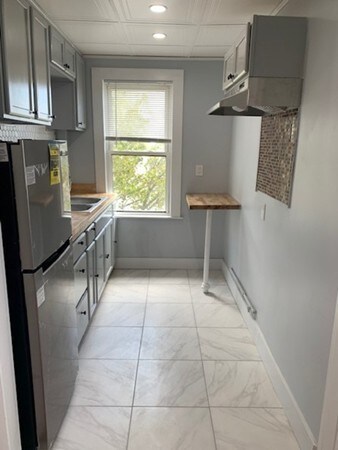 597 Charles St unit 6, Fall River, MA 02724 - photo 4