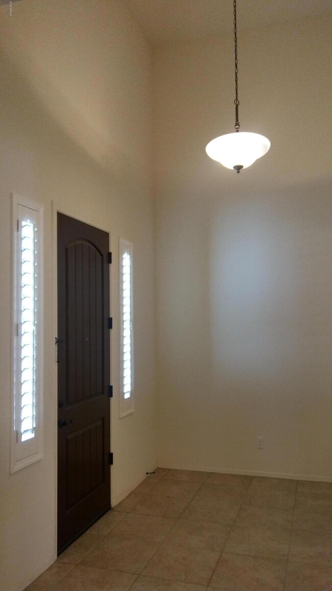 2680 E Iris Dr, Chandler, AZ 85286 - photo 5