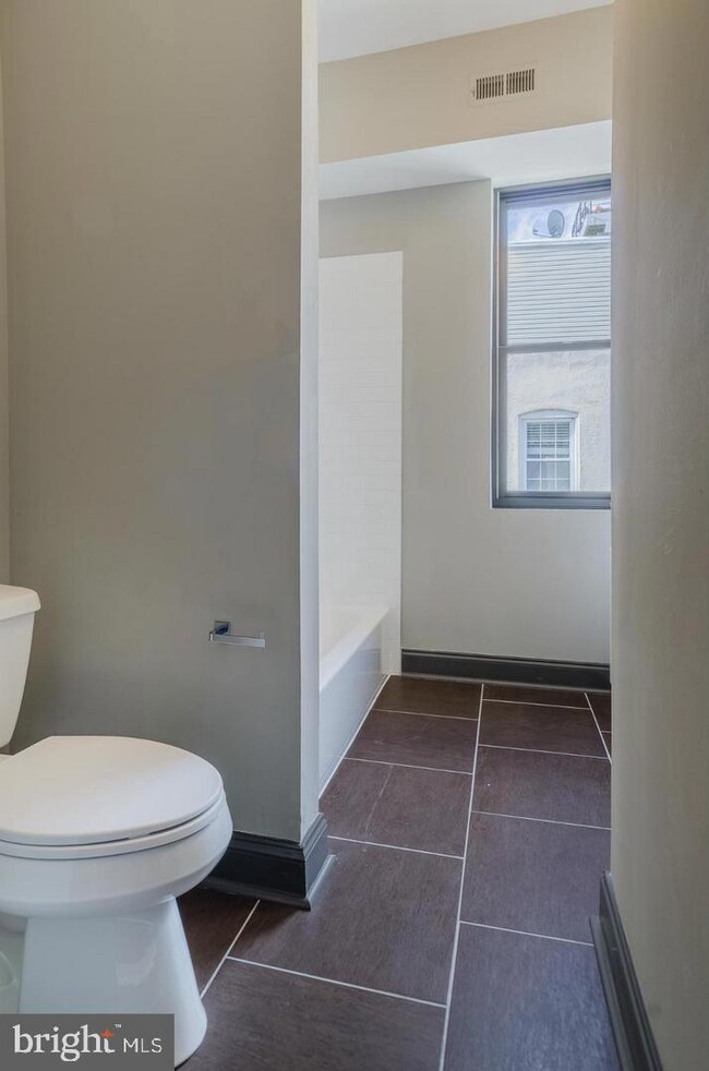 8 W Barney St unit B, Baltimore, MD 21230 - photo 7