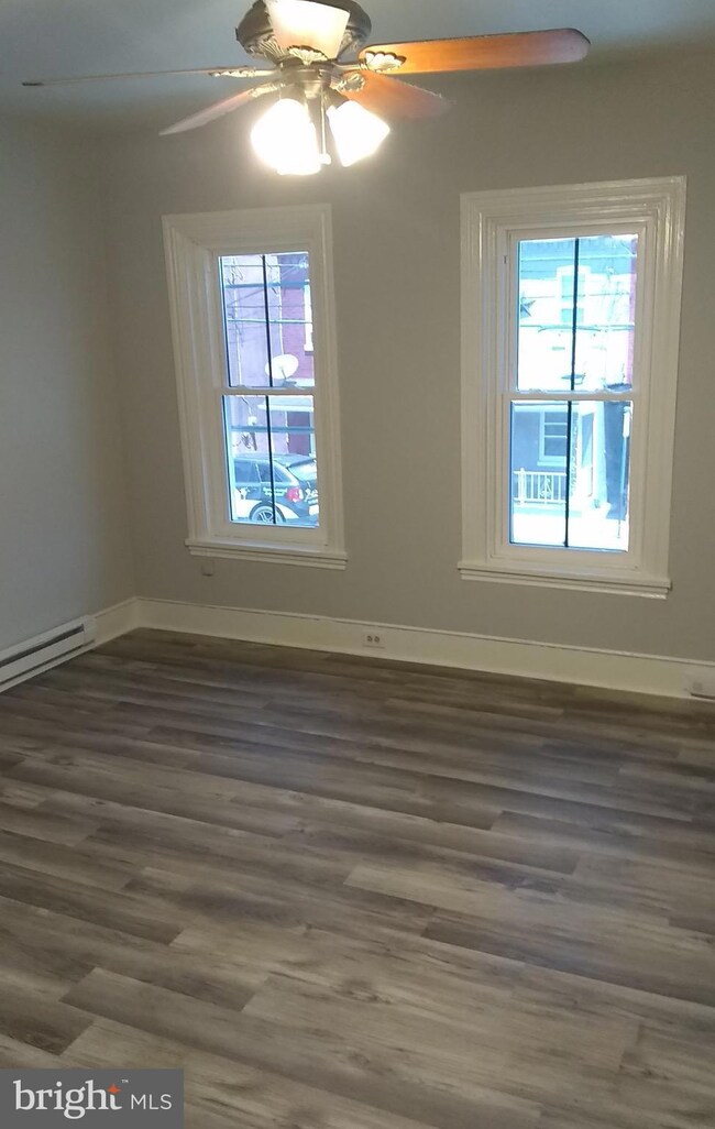 250 N 2nd St unit 2, Columbia, PA 17512 - photo 6