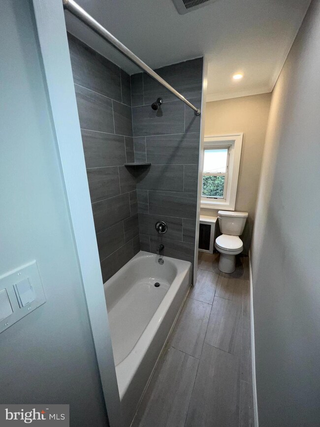 569 E Main St, Norristown, PA 19401 - photo 6