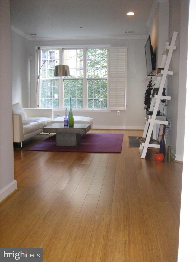 1320 N Wayne St unit 201, Arlington, VA 22201 - photo 2