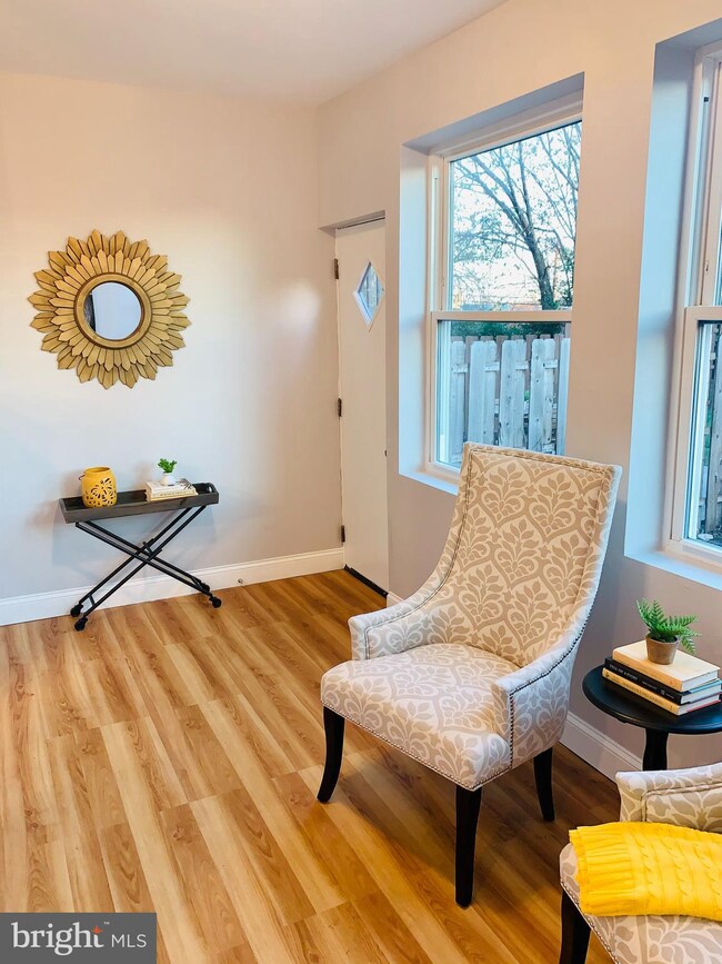 635 Franklin St NE, Washington, DC 20017 - photo 7