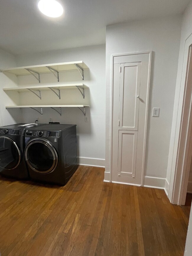 1611 Kipling St, Houston, TX 77006 - photo 6