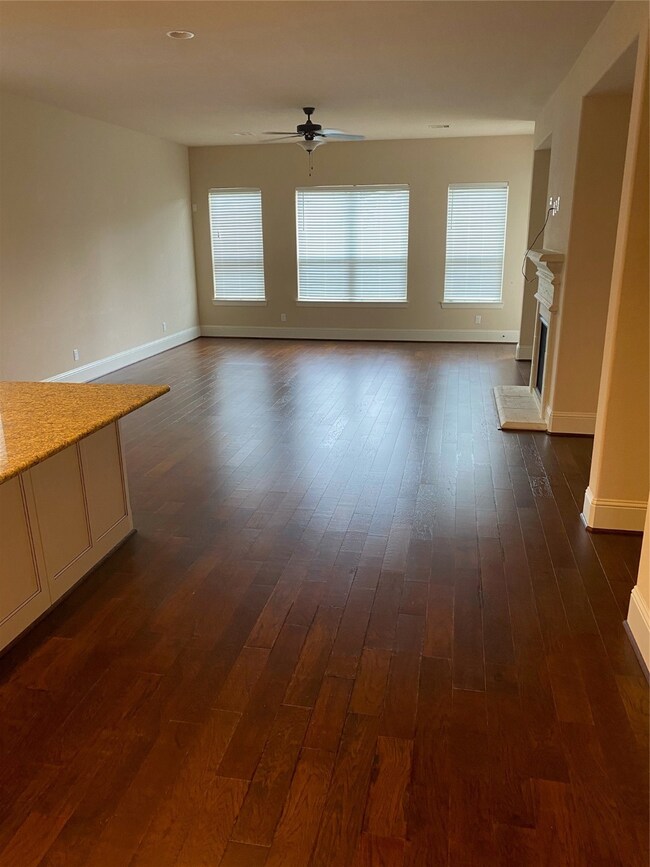 29550 Usonia Dr, Spring, TX 77386 - photo 3