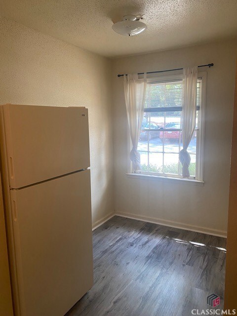 Eat in Kitchen with large Pantry