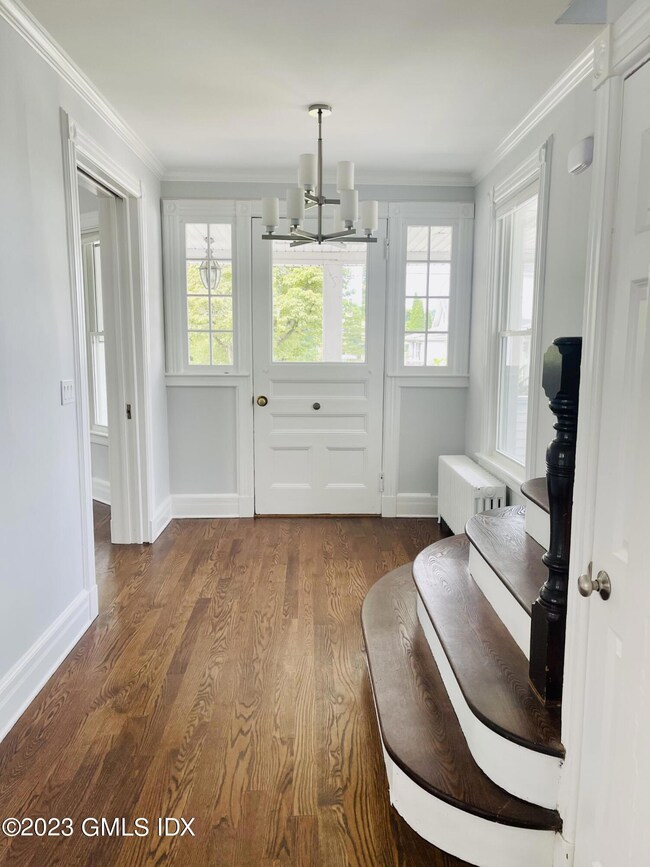 8 Miami Ct, Cos Cob, CT 06807 - photo 3