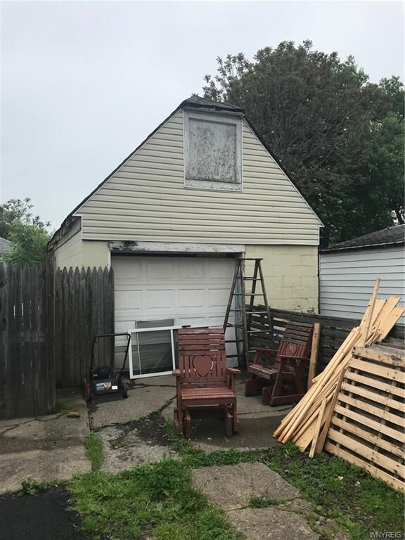 86 Ironton St, North Tonawanda, NY 14120 - photo 2