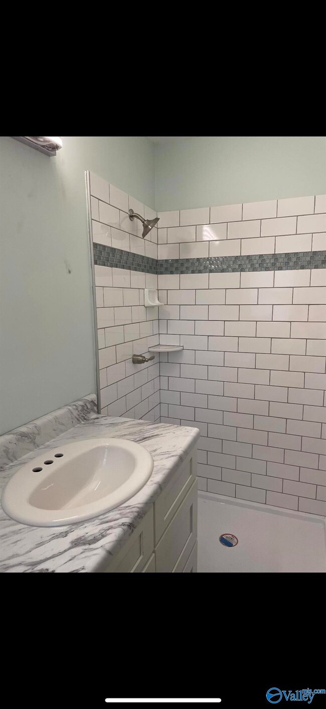 1616 Greenbrier Dr SW, Cullman, AL 35055 - photo 2